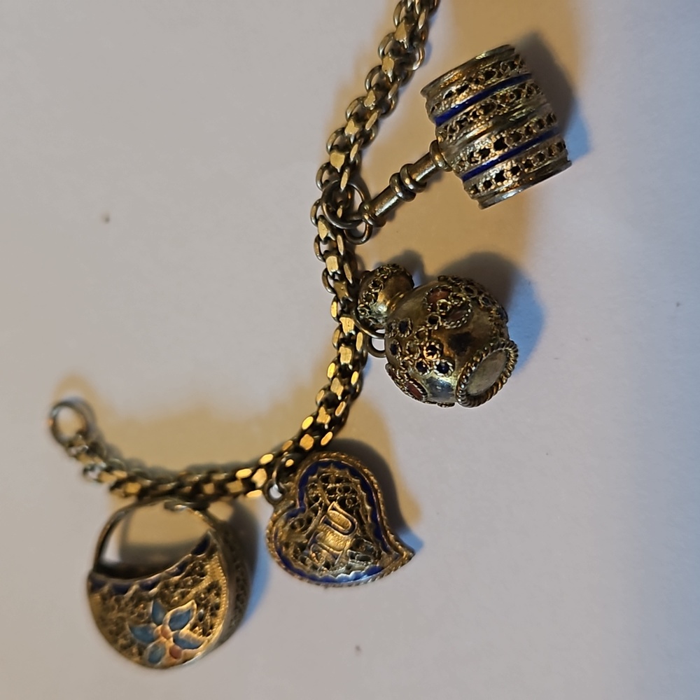 Bracelet - Picture 2 of 5